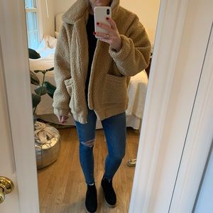 I am Gia teddy coat, size M